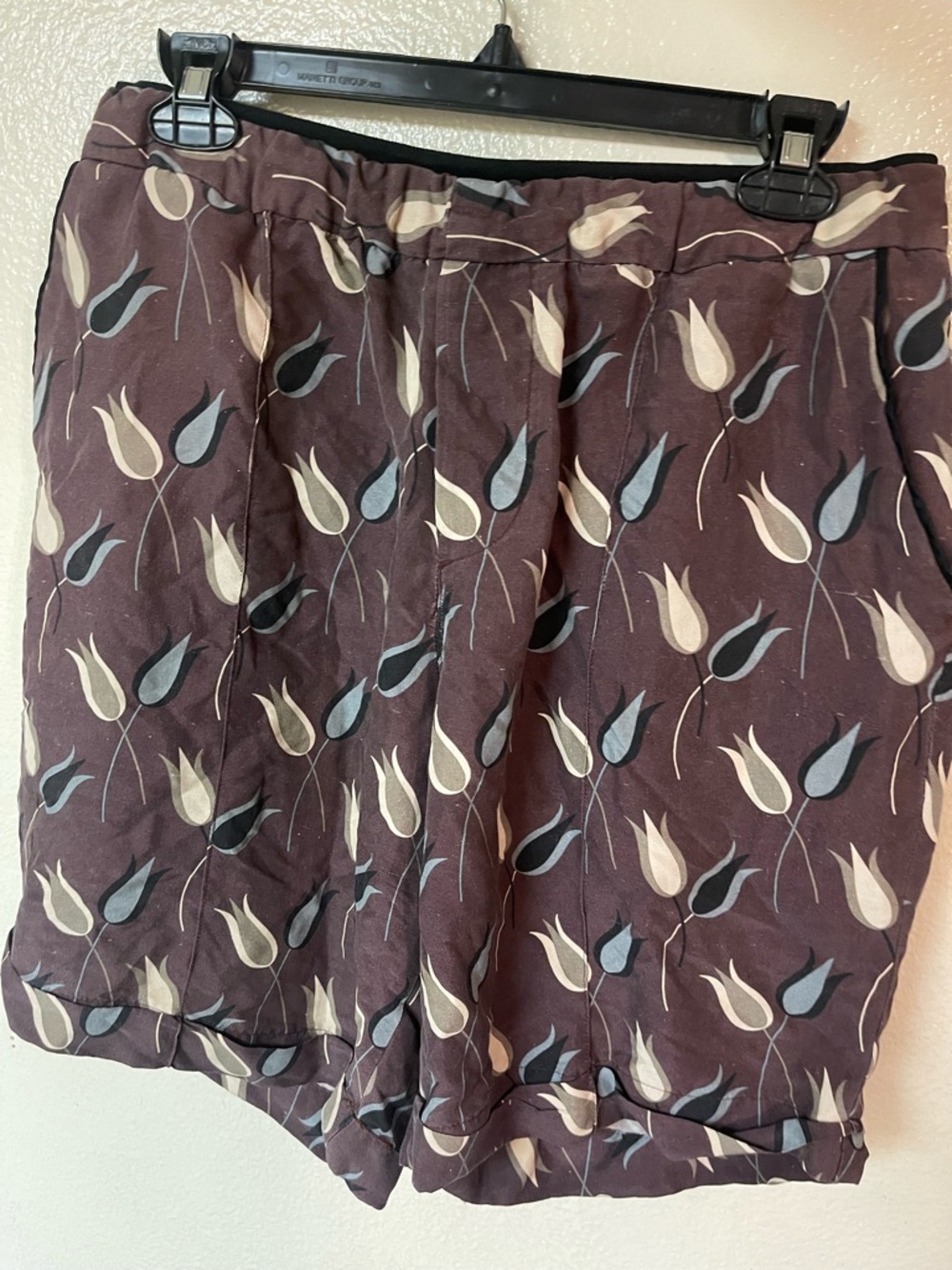 Valentino Brown Floral Tulip Print Men's Shorts small check measurements